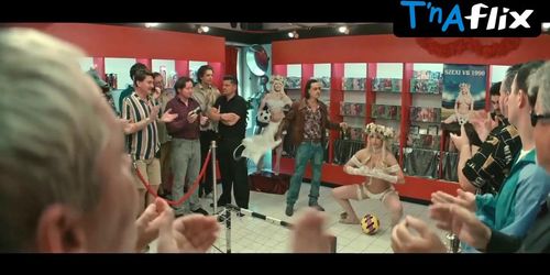 Miniatura de Linda Fekete Breasts, Underwear Scene in Birodalom