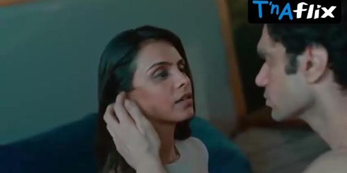 Miniatura de Priyanka Tiwari Breasts Scene in Rangeen Kahaniyan