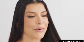 Miniatura de ADULT TIME - How Women Orgasm With The Voluptuous MILF Romi Rain