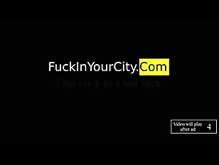 Miniatura de skinny chick enjoys double penetration in fmm porndpf9gql