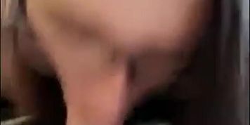 Miniatura de Amateur MILF no makeup blowjob