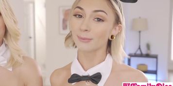 Miniatura de Bunnies Devour Stepbro in Cosplay Orgy (Chloe Temple, Codey Steele, Scarlet Skies)