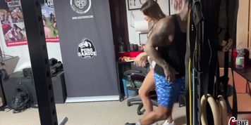 Miniatura de Gym Flirt Turns to Intense Oral and Anal Play (ada lapiedra, dredd onlyfans, izzy rae, kira liv, lily brown)