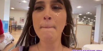 Miniatura de Ashley Adams After Messy Blowjob In The Car Shamefull Public Cumwalk