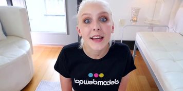 Miniatura de Brittney Cooper 19 Yo No Hands! Huge Dick Pov Blowjob And Huge Load Cum Swallow - Wow! A (Scott Hancock)