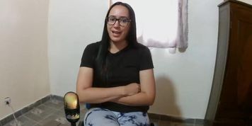 Miniatura de Nataliaprez4 humiliates your tiny dick in homemade Spanish amateur video