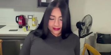 Miniatura de Latina seduces stranger at gym for apartment encounter
