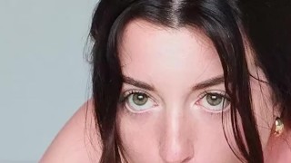 Miniatura de Kayla Summers Gives You a Sloppy Blowjob