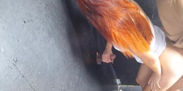 Miniatura de Wifes First Gloryhole Oral Experience (Fanny Squirting)