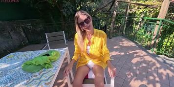 Miniatura de Horny Stepmother Catches Son'S Friend In Her Panties – Outdoor Pov Seduction