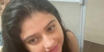 Miniatura de Madison Flame Giving Blowjob Tits Sucking By Boyfriend