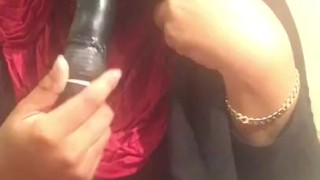 Miniatura de niqabi hijabi muslimah playing sucking with dildo feet out. Do you want to see more of her?