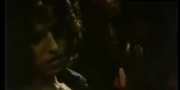 Miniatura de Esther Goris Lesbian Scene in Atrapadas