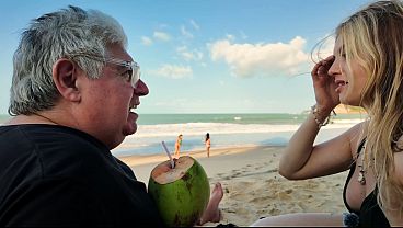 Miniatura de Le pido un coco a una pareja en el Caribe y me acuesto con la mujer mientras el marido va a buscarlo.