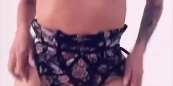 Miniatura de Sensual MILF in reverse cowgirl (Lela Star)