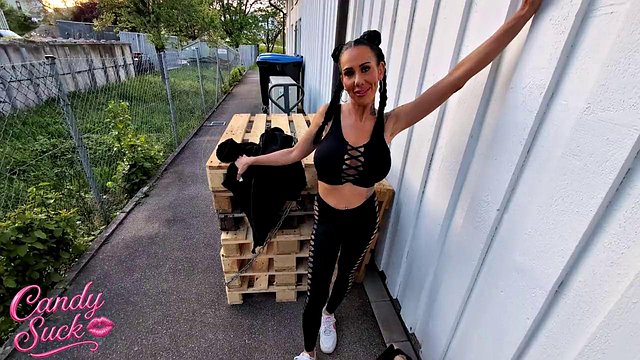 Miniatura de Candy_Suck's Girl-on-Girl Blowjob for Boss Ignores Warning