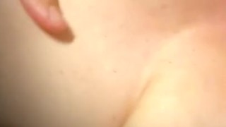 Miniatura de Milf fucks wet pussy with dildo
