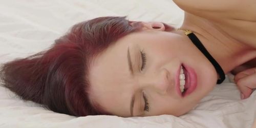Miniatura de Cadey Mercury She Need Money Not Creampie