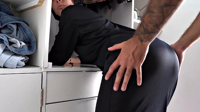 Miniatura de Nun's Sinful Anal Hentai Cumshot