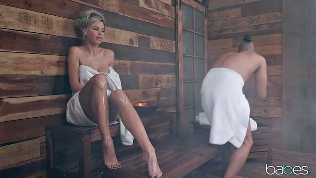 Miniatura de Big-Ass Brunette Anal Pounded in Steamy Sauna