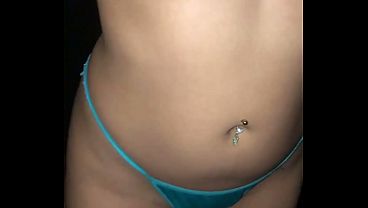 Miniatura de Le dije a mi marido que había trabajado horas extras, pero que había ido a un club de intercambio de parejas. Una mujer casada muy traviesa, va a clubes de intercambio de parejas y