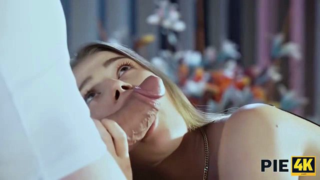 Miniatura de Olivia Sparkle's Boner Test: Blonde Takes Creampie Load