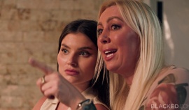 Miniatura de lily blossom hotel dp buttfucked blacked