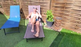 Miniatura de victoria nova slips up in the middle of her massage