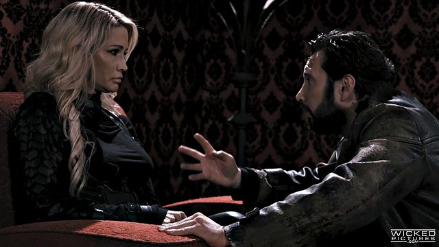 Miniatura de Jessica Drake Takes Hardcore Cumshot in Latex Angels & Demons