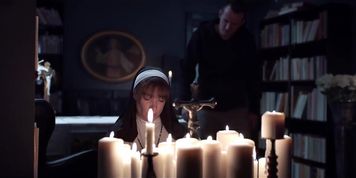 Miniatura de Redhead in Nun Attire Receives Oral Attention (Sam Bourne, Sata Jones)