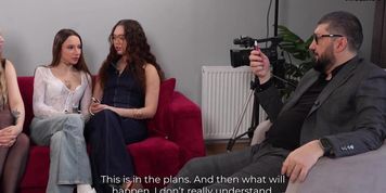 Miniatura de Asian Lesbian Couple Podcast Interview (Sam Bourne, angel blue, bad bella, emmika, krissy kummins, lilith liber, mami gianni, miuzxc, oksana katysheva, sapphire fox)