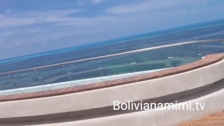 Miniatura de Masturbandome y haciendo squirt en la terraza del hotel 😜😜😜