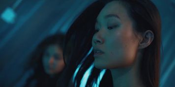 Miniatura de Vampire Girls in Intimate Threesome (alyssia vera, anna de ville, azi acosta, bharti jha, brickzilla anal, catkitty, leana lovings, lily starfire, lucy mochi, luna luxe)