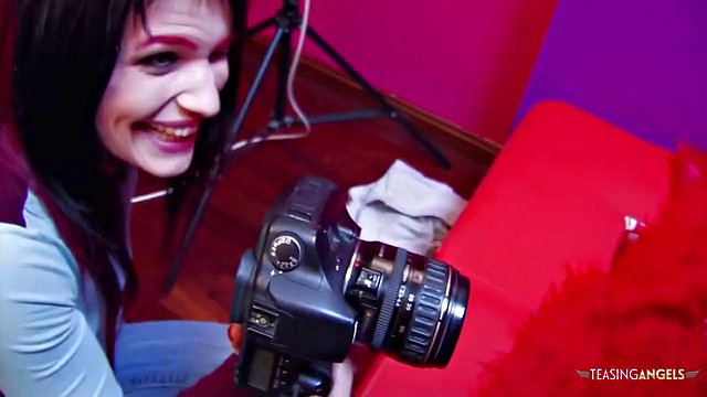 Miniatura de Brunette Babe Tries Anal in Every Sex Position