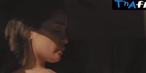 Miniatura de Denise Esteban Lesbian, Breasts Scene in Booking