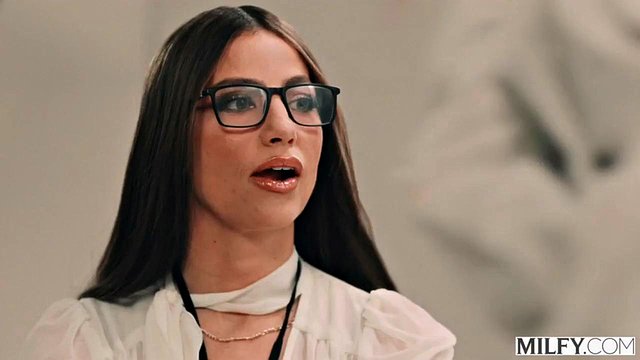 Miniatura de Big Tits MILF Koda Monroe