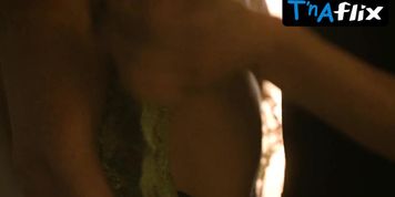 Miniatura de Nicolette Pearse Lesbian, Breasts Scene in Maya AND Samar