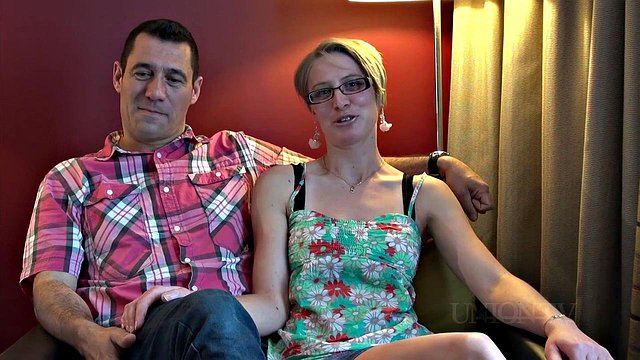 Miniatura de Husband Pounds Busty French Mature's Natural Big Tits