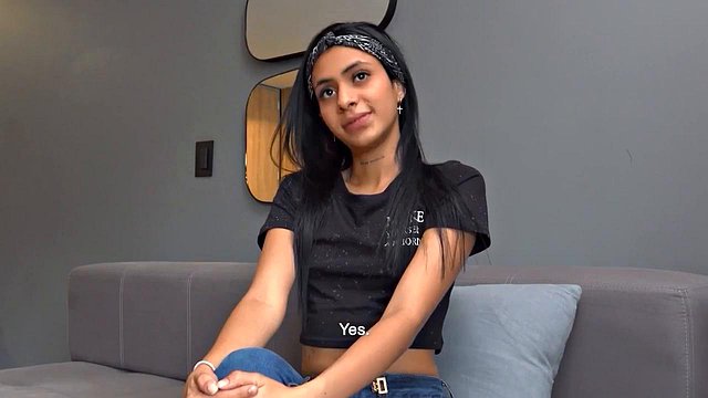 Miniatura de Stunning Ebony Hottie Takes Brutal Anal from BWC Casting Agent