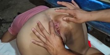 Miniatura de Friend puts me on Fours till I fill my real homemade anal in Tamil X videos