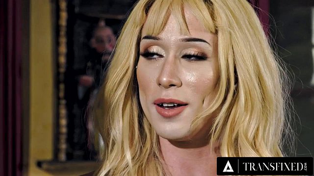 Miniatura de Ryder Monroe Crashes Couple's Hardcore Trans Sex Train with Brutal Pounding and Explosive Cum