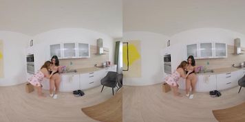 Miniatura de Lesbian Anal Dildo Fun in the Kitchen with Lena Coxx