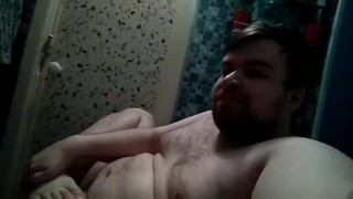 Miniatura de Артем сам себе дрочит ногами кончает на ступни лижет ноги self suck autofellatio self footjob
