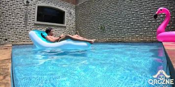 Miniatura de Solo Underwater Pool Masturbation