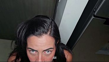 Miniatura de Esposa sumisa y ardiente es follada en su coño apretado y mojado – POV BDSM hardcore: Kylei Ellish y Thor Johnson