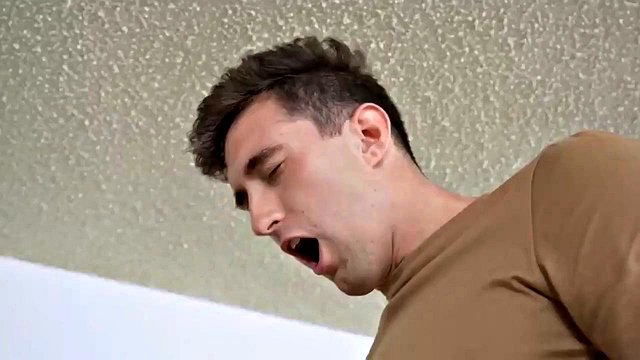 Miniatura de Aleksa Mink's Magic Lemon Turns Mature Woman into Big Cock Craving Slut