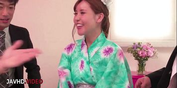 Miniatura de Miu Tsukino Takes Multiple Cocks in Wild Japanese BJ Orgy