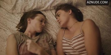 Miniatura de Sammy Bluth Lesbian Scene in Summer Vacation