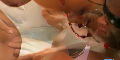 Miniatura de A cute brunette seeks satisfaction in anal sex and her partner gives it to her