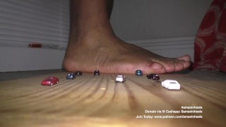 Miniatura de amaninheels | Giant Bare Feet and Miniscule Cars (Teaser)